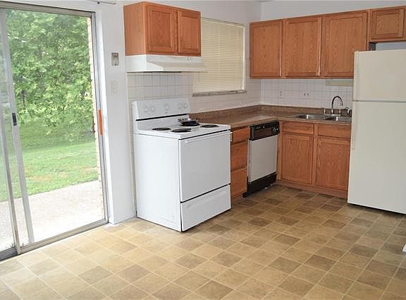 5th image of 433 Olian Dr