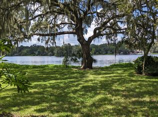 5030 Puritan Cir, Tampa, FL 33617