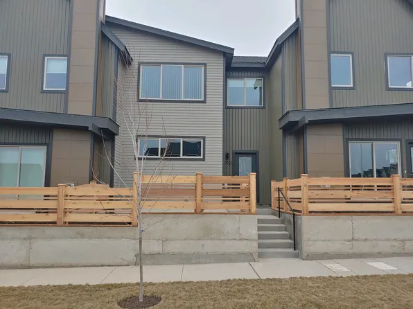 2921 NW Elm Ave, Redmond, OR 97756