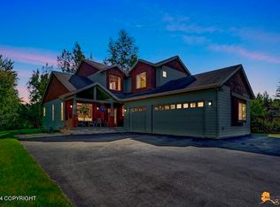 2923 Captain Cook Estates Cir, Anchorage, AK 99517