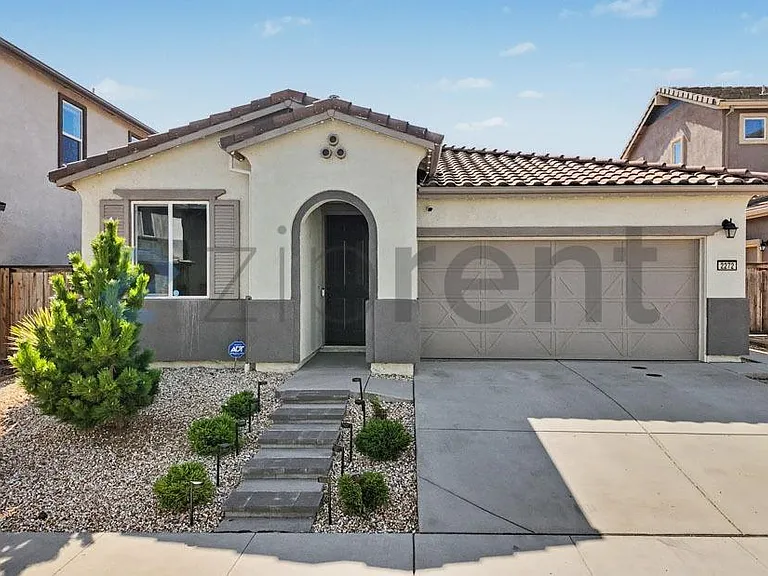 2272 Borealis Cir — Photo 2