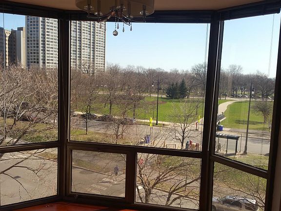 3rd image of 2650 N Lakeview Ave APT 409