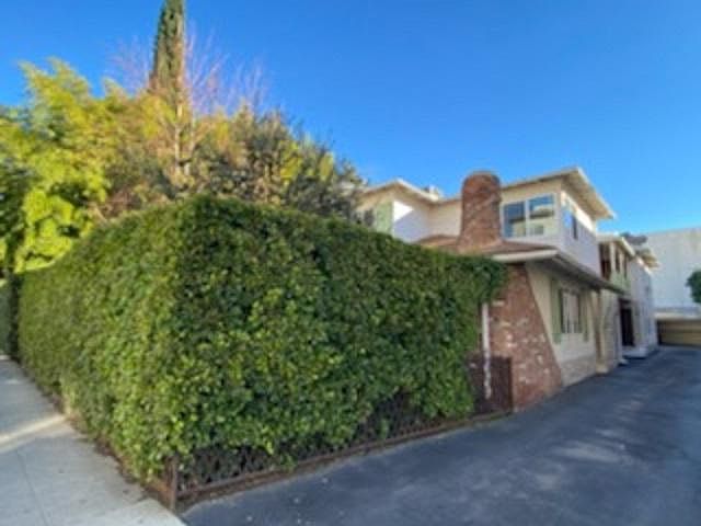 1st image of 11208 Huston St #4