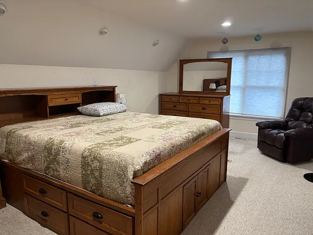 690 Hillside Ave — Photo 30