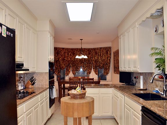 5th image of 4780 Elmhurst Dr
