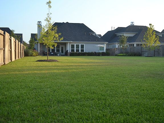 HUGE backyard, ready for a pool!! Very rare in Sienna!