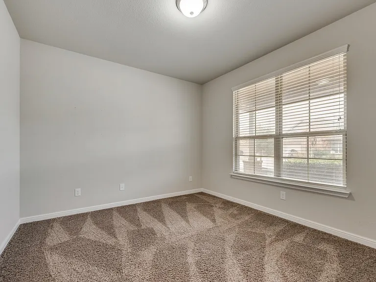 916 Dove Cv — Photo 18