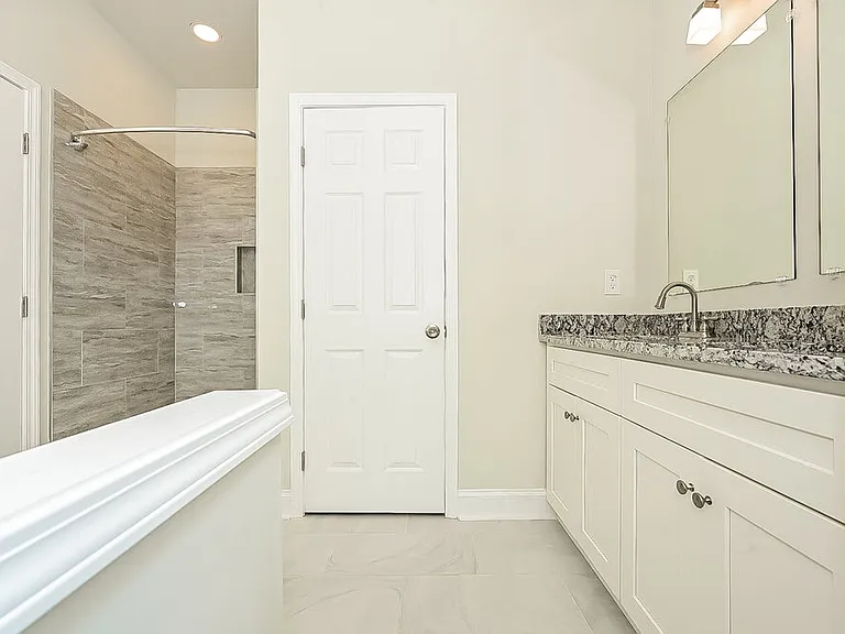 127 Hunts Mill Cir — Photo 11