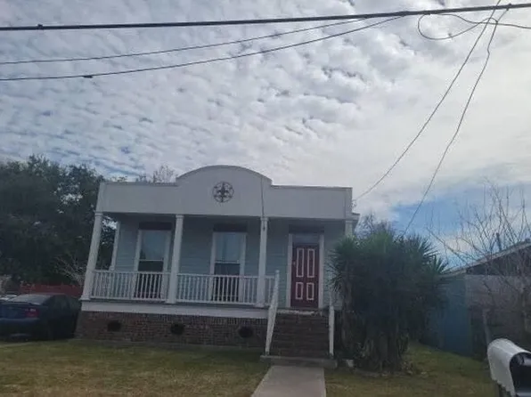 1209 Angela St, Arabi, LA 70032