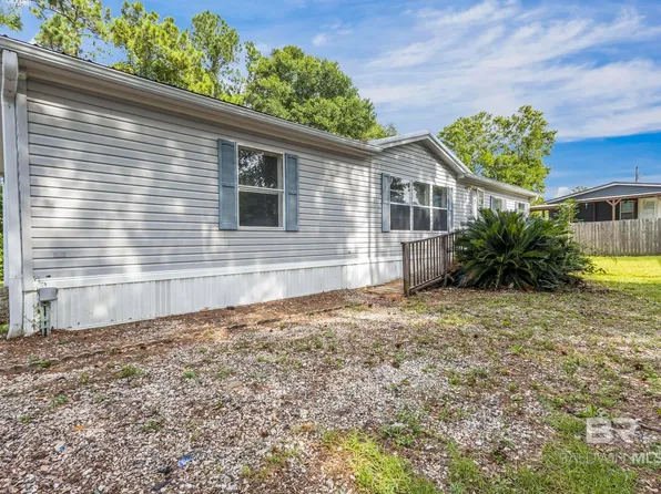 1836 Spanish Cove Dr N, Lillian, AL 36549