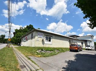 80 Lake St, Le Roy, NY 14482