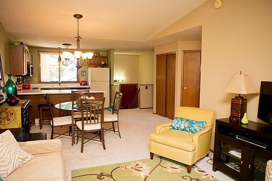 5th image of 2742 32nd St S
