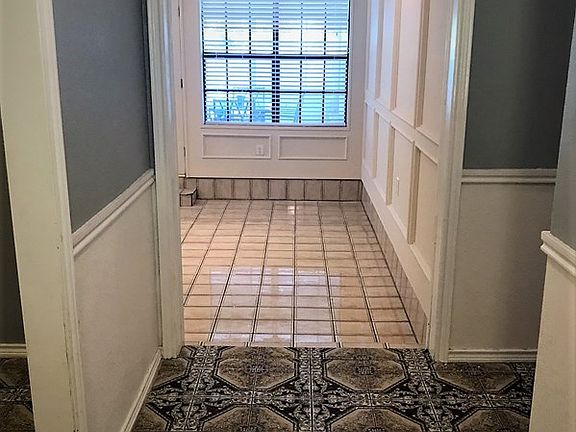 3rd image of 3308 Kiwi St