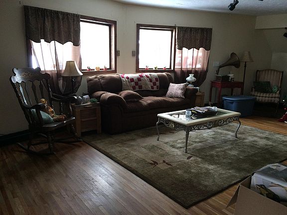 5th image of 62 Cherry Ln