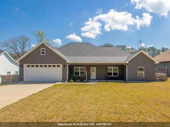 624 Hiram Dr, Bauxite, AR 72011