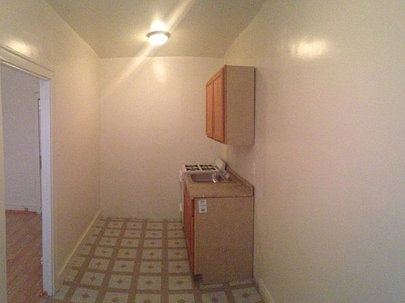 2nd image of 5220 S Harper Ave APT 310