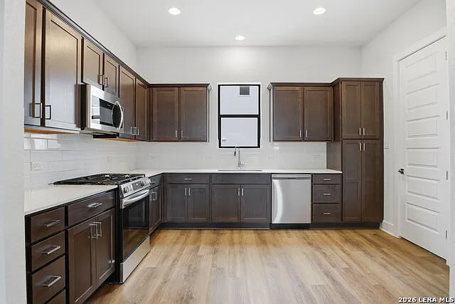 7940 Kennedy Hl #7 — Photo 14