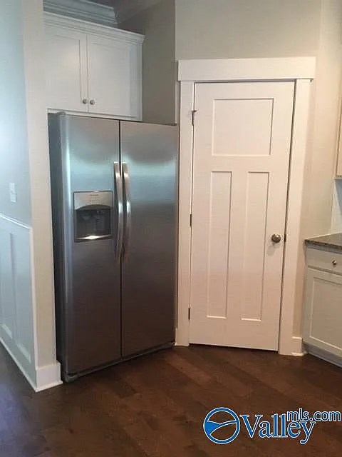 3 bed, 2.0 bath, 1730 sqft, $1,850 — Photo 4