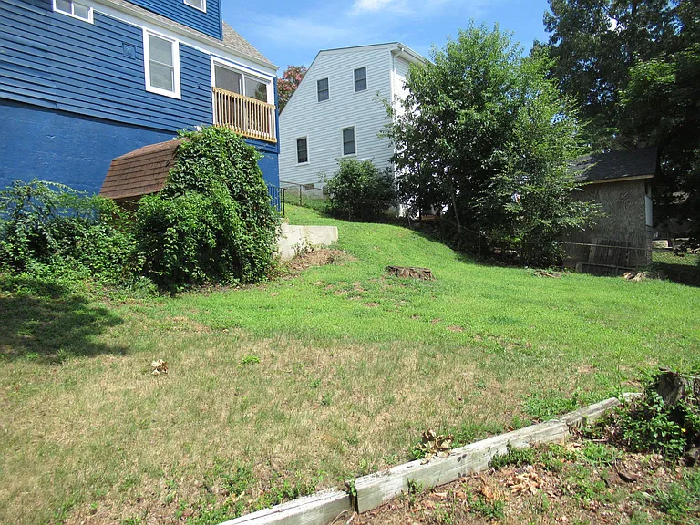 2306 S Columbus St — Photo 30