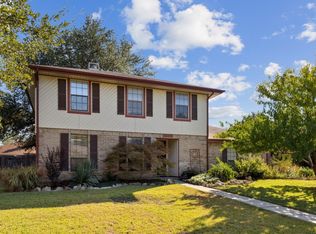 1822 Juniper Ln, Lewisville, TX 75077