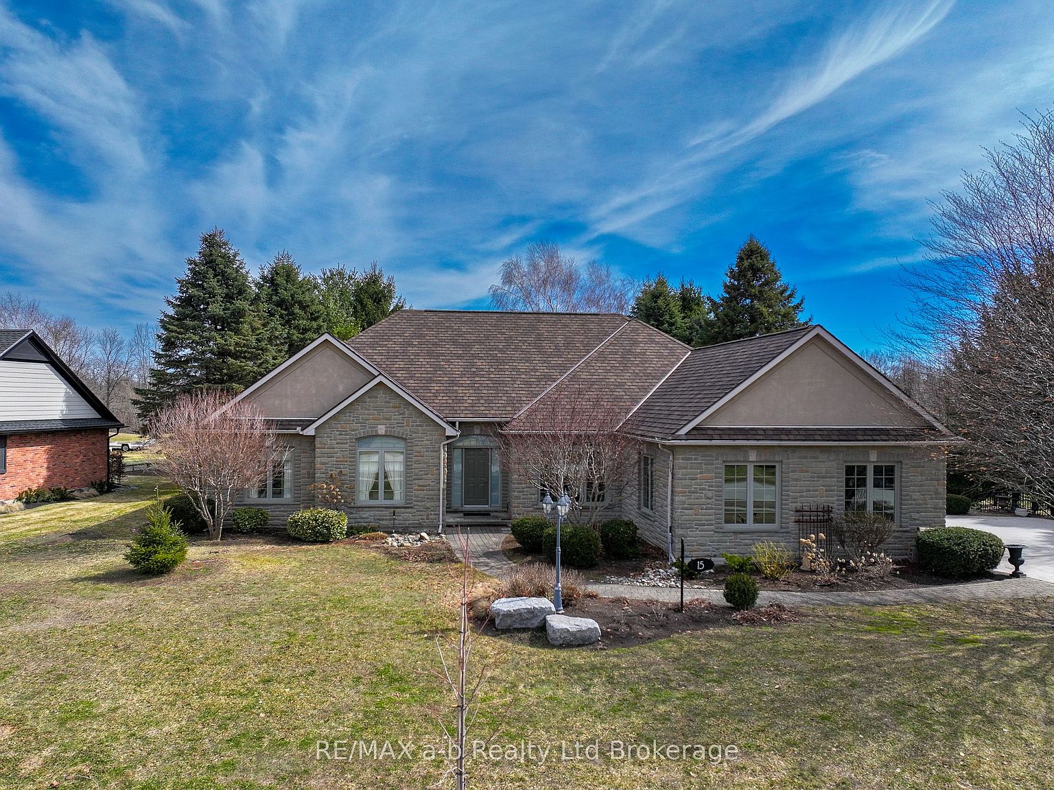 15 Otter View Dr