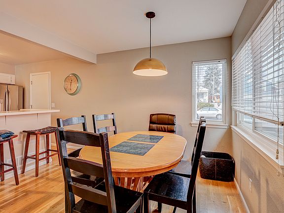 4th image of 2652 S Deframe Cir