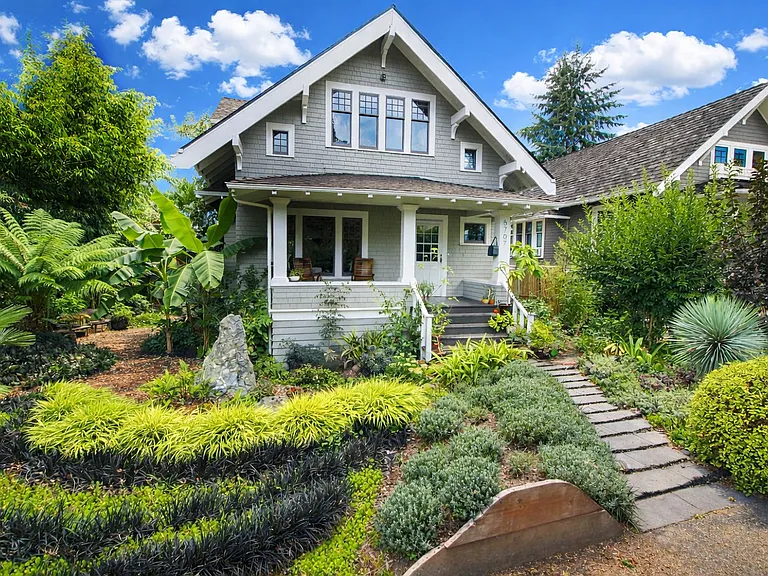 Front of house, front garden