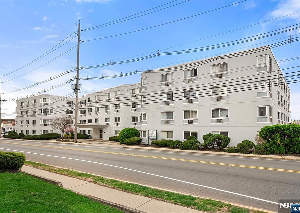 1st image of 333 Grand Avenue #2M