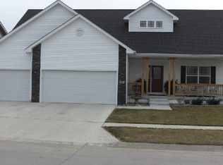 150 Broderick Dr, Waukee, IA 50263