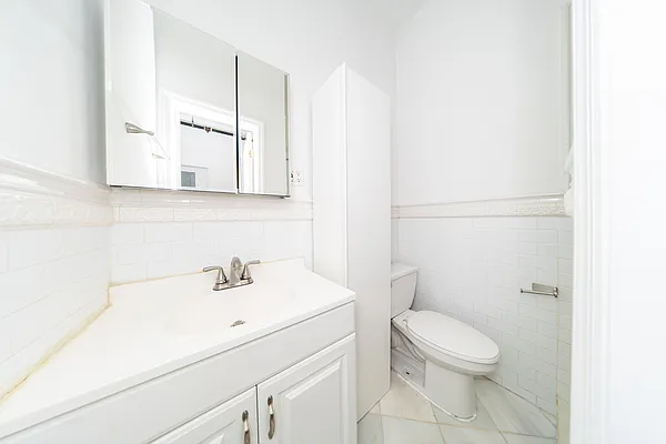 Rented by Platinum Properties | media 17