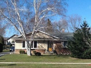 7539 S Quincy Ave, Oak Creek, WI 53154