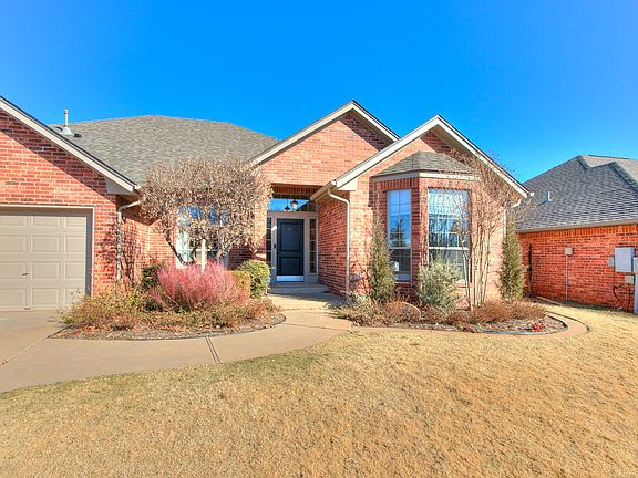 2nd image of 2909 Sterling Dr