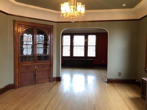 3rd image of 3708 E Munkwitz Ave