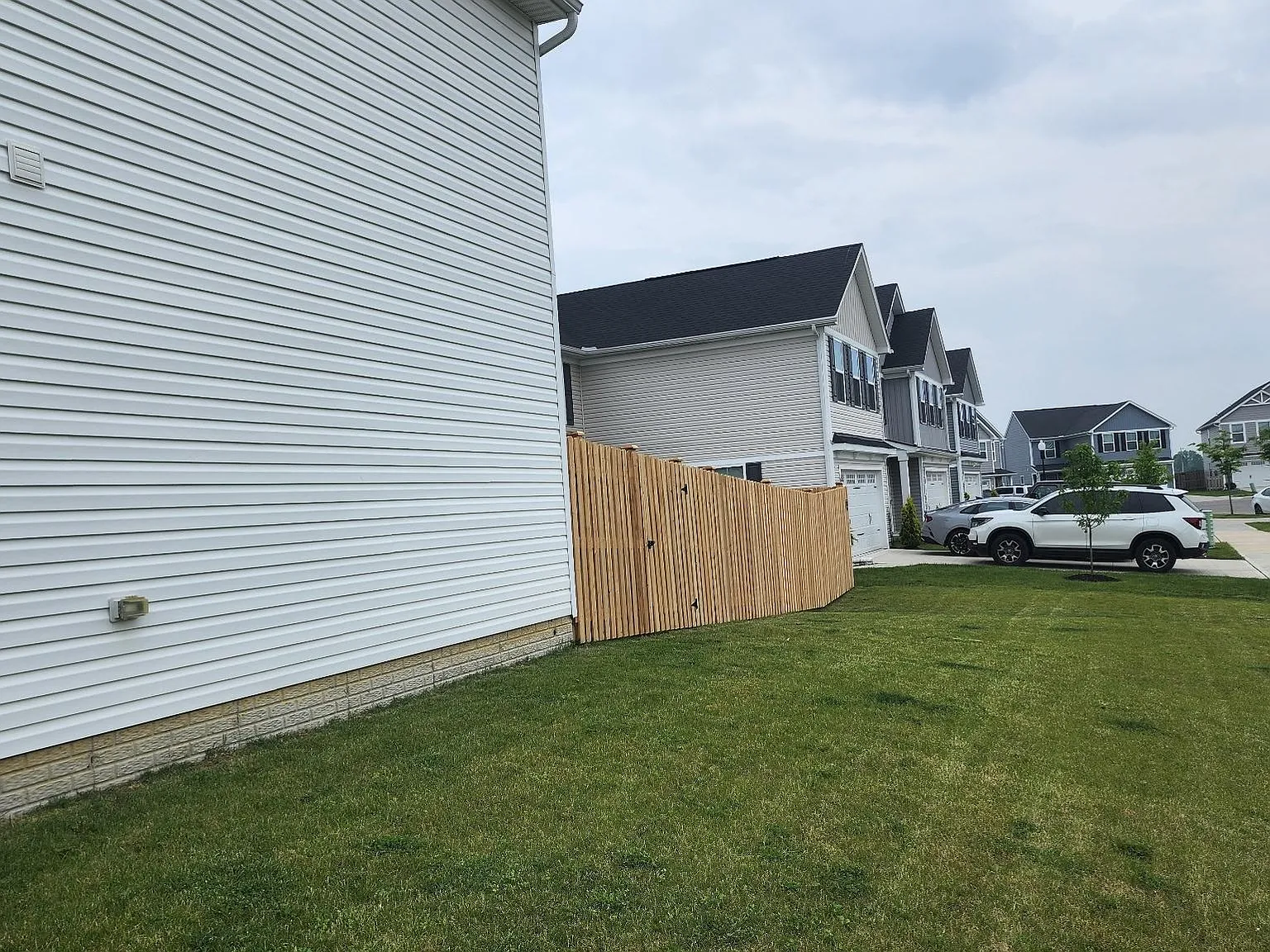 5 bed, 2.5 bath, 2134 sqft, $2,600 — Photo 4