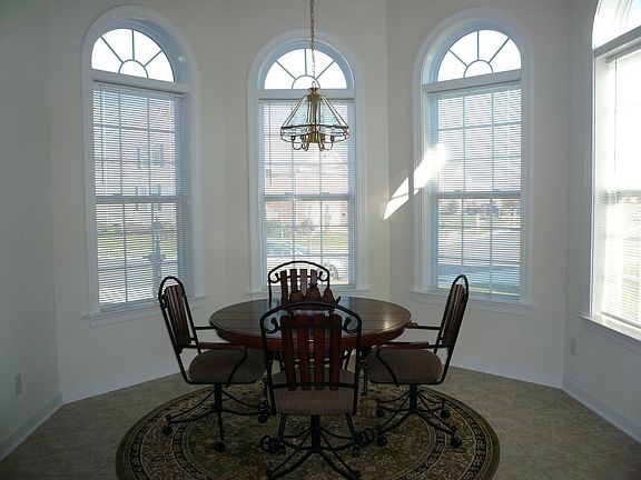 3rd image of 458 River Arch Dr