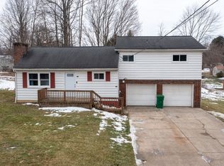 510 Parkside Dr, Erie, PA 16511