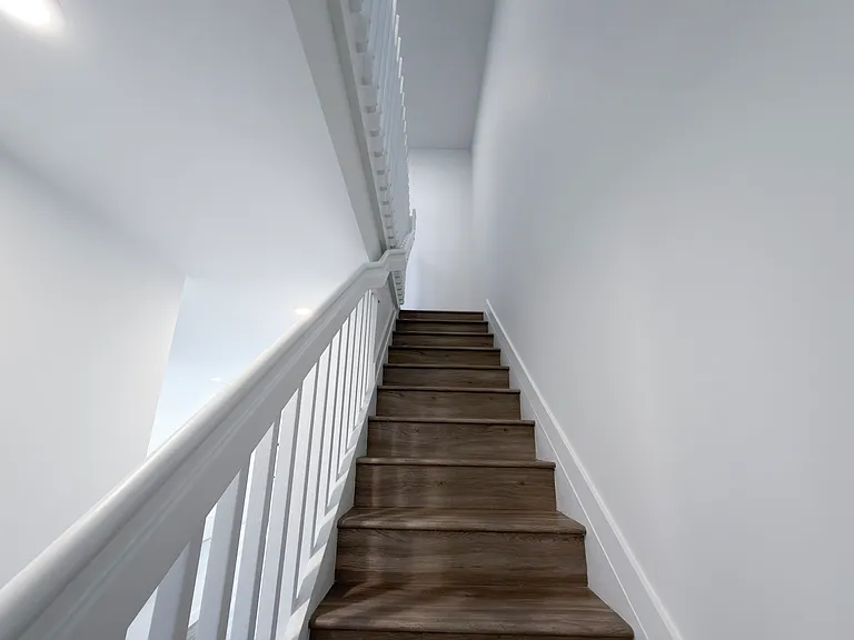 122 NW 10th Pl — Photo 7