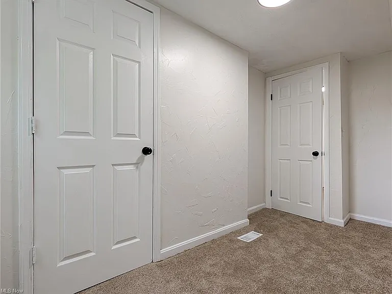 14817 Naples Ave — Photo 20