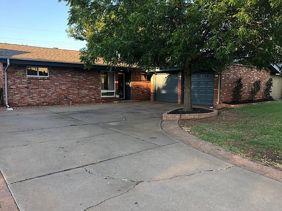 3rd image of 2713 NW 110th St