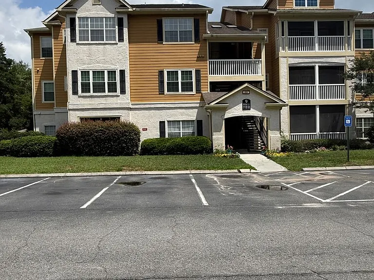 9201 Walden Park Dr — Photo 1