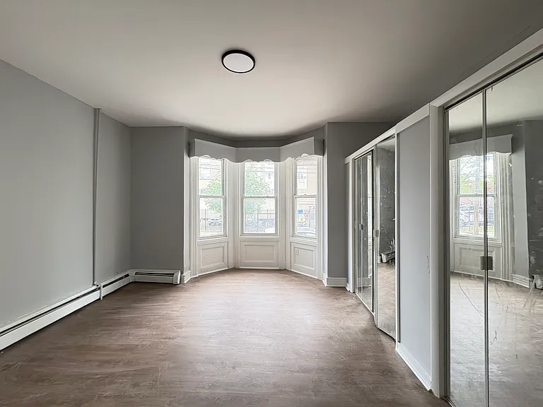 67 Hudson St #1 — Photo 5