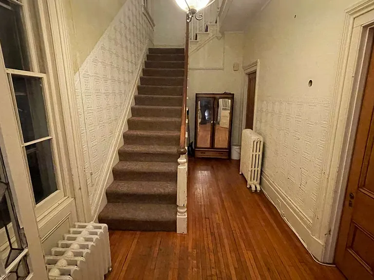 167 King St E #3 — Photo 6