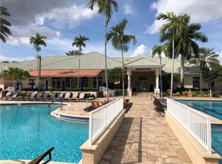 693 Live Oak Ln, Fort Lauderdale, FL 33327