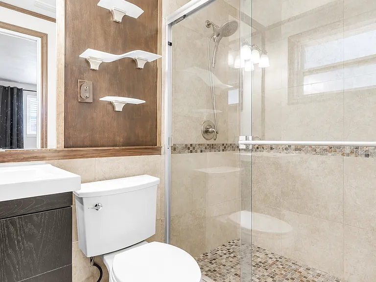 3628 Holiday Lake Dr — Photo 17