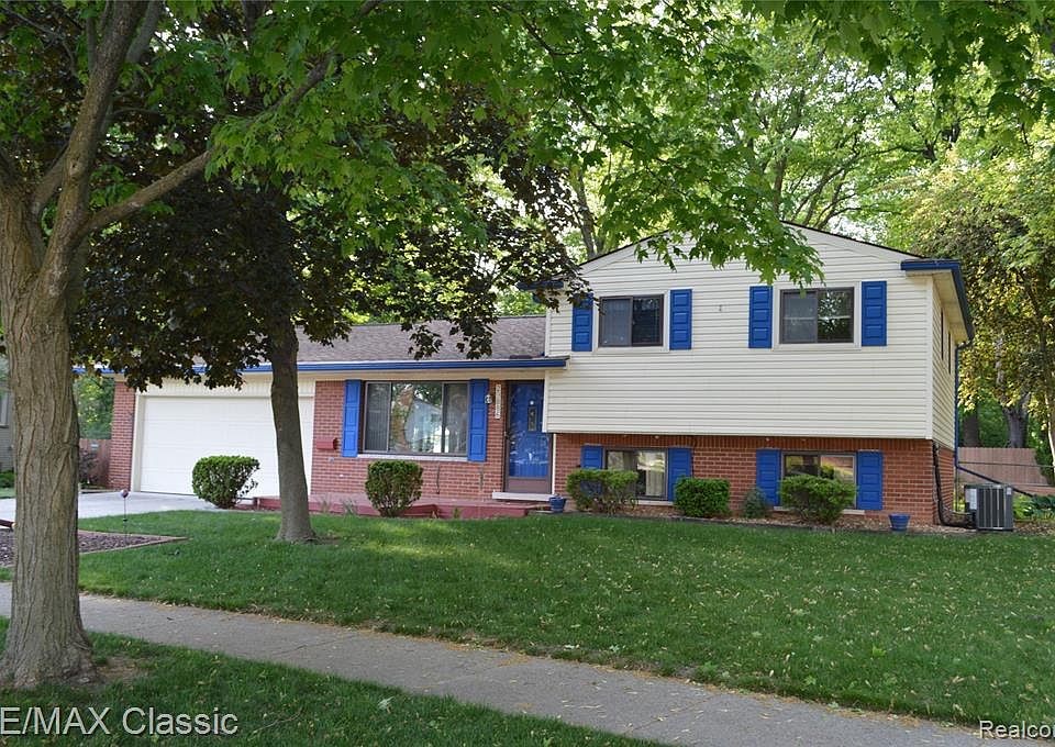 1st image of 29886 Linda St