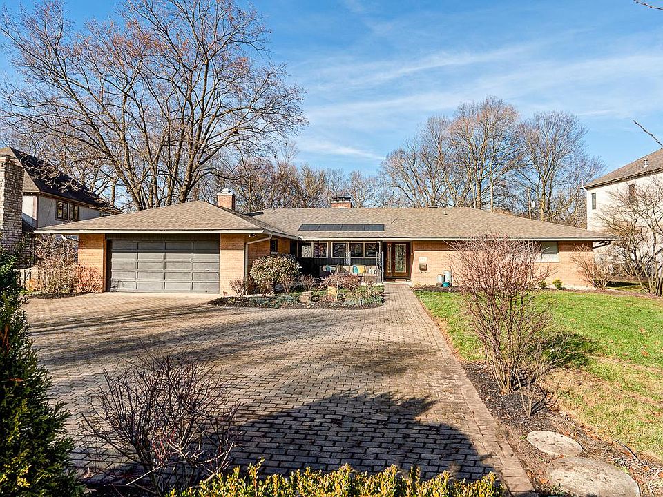 1st image of 2764 River Park Dr