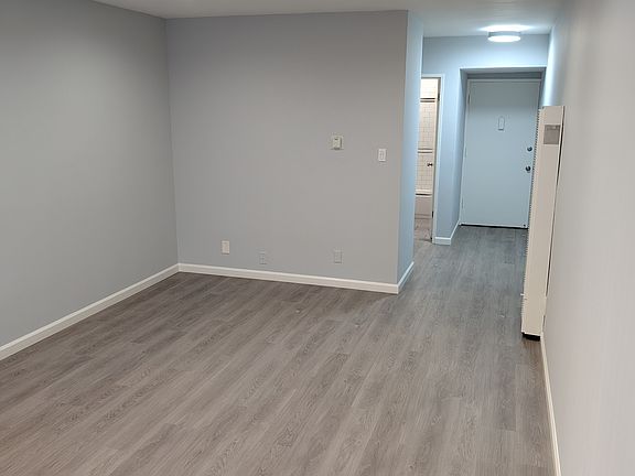 5th image of 5971 Chula Vista Way APT 10