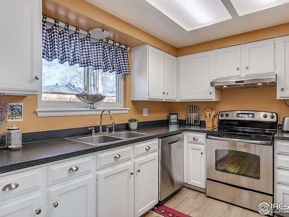5th image of 2553 Lanyon Dr