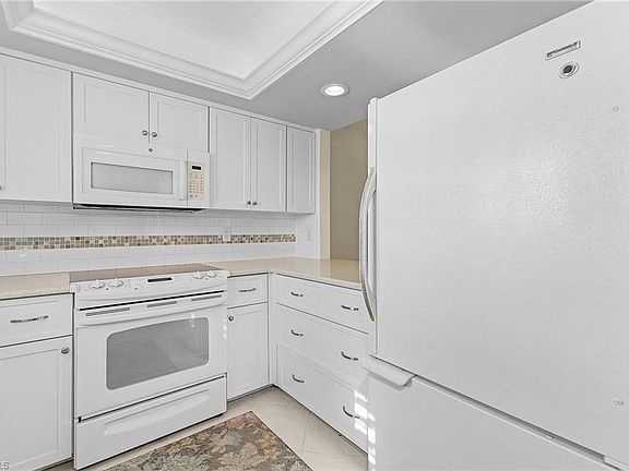 3rd image of 315 Saint Andrews BLVD #D23