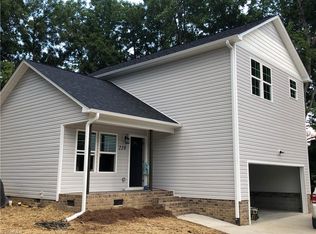 228 Vandalia Rd, Greensboro, NC 27406
